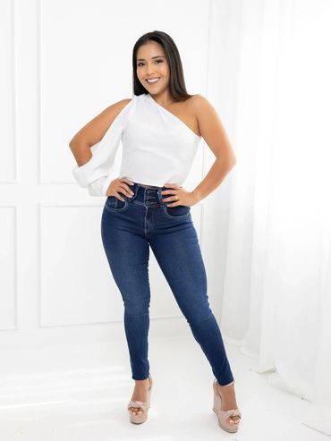 ELLA'S SECRET jeans are crafted with a commitment to both quality and style, combining the best of C