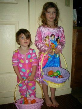 100404_Taylor_and_Kenzey_and_easter_baskets.jpg