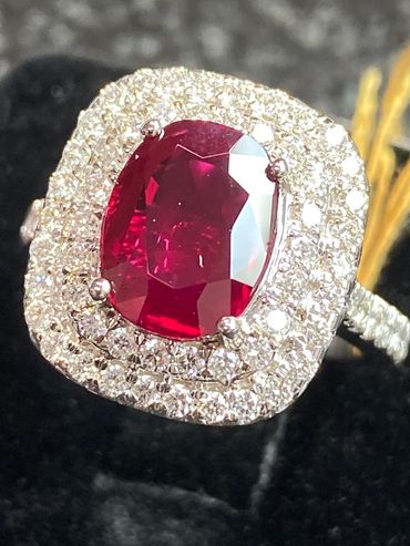 Burmese ruby and diamond ring World Gem Labs buys and appraised.