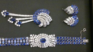 Art deco sapphire and diamond bracelet World Gem Labs buys and appraised.