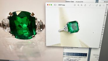 Very fine 8 carat green Colombian emerald ring World Gem Labs buys and appraised.