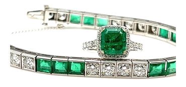 Emerald and diamond bracelet and ring set World Gem Labs buys and appraised.