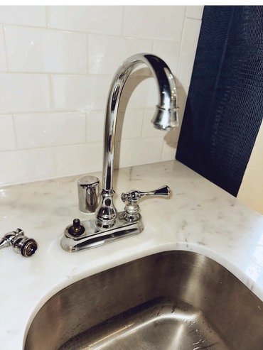 img src="Faucet.jpg" alt="Facet Repair"