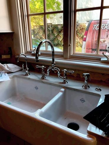 img src="Kitchen.jpg" alt="Cute kitchen view when your washing dishes"