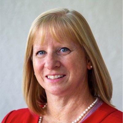 Amy Phillips: Experienced information technology executive