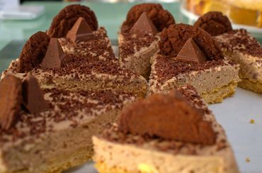 Soft-centered brownies with a crunchy crust