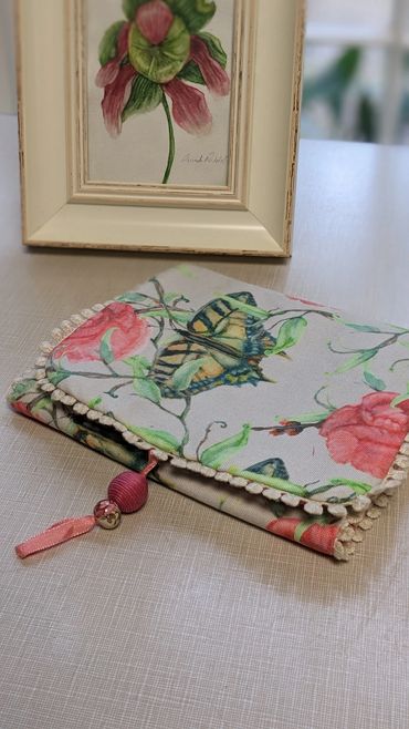 Swallowtail and Quince jewelry case.