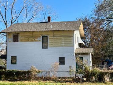GAF hdz . Weathered wood