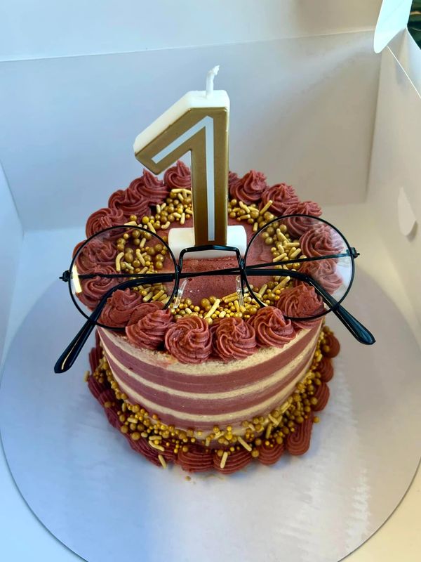 Chocolate Smash Cake with Butterbeer Frosting