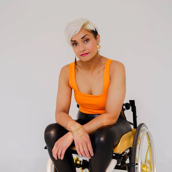 Keynote speaker on resilience belonging leadership. Founder of ReYu, paralysis recovery pioneer, adv