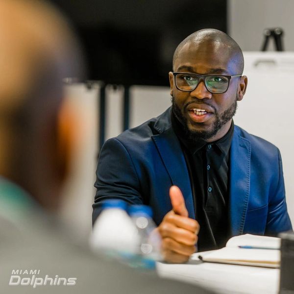 Justin Forsett—NFL veteran, exclusive to See Agency as Dallas, Texas keynote and leadership speaker.