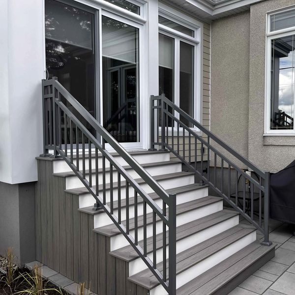 « installation » « Rampe aluminium » « terrasse » « escalier » « rampe d'aluminium » « Balcon »