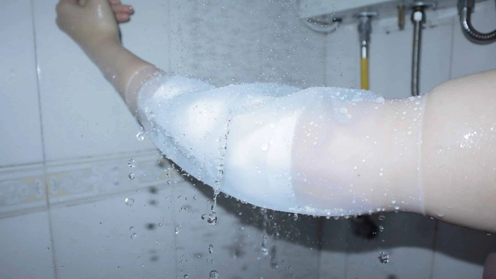 Waterproof PICC line shower cover arm cast cover bandage