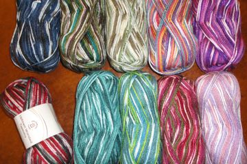 Universal Uptown Worsted Tapestry anti-pilling acrylic