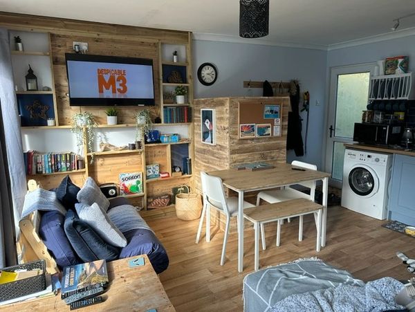 bryn heulog lounge