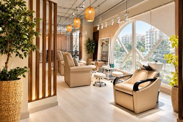 Main salon floor and arched window - Empire Beauty Salon, New Cairo - تصميم صالون تجميل