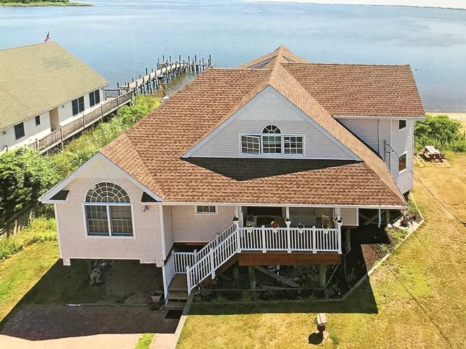 Expert home construction, framing, open floor plans, steel headers, roofing, siding, windows, decks.