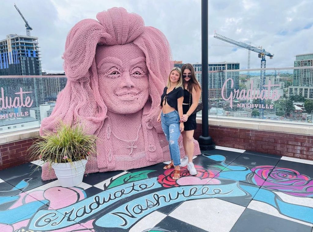 Nashville Graduate hotel, Broadway Nashville