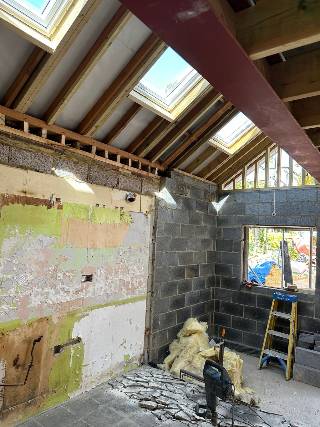 Vaulted ceiling to kitchen in construction