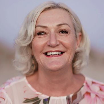 Robyn Paterson Celebrant