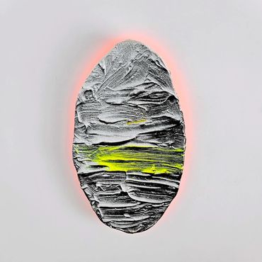 Shadow light I - Acier régulier, acier, résine et acrylique sur bois - 17 X 9 X 1 pouces - 2025 - Co