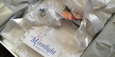 Moonlight gift box with packed lace lingerie