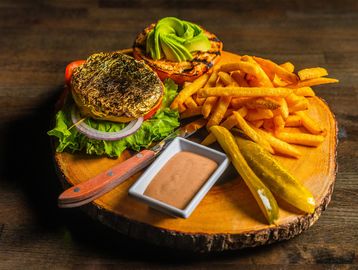 The Bridge 24K Golden Burger