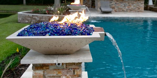 TessaRai Square Fire/Water Bowl.