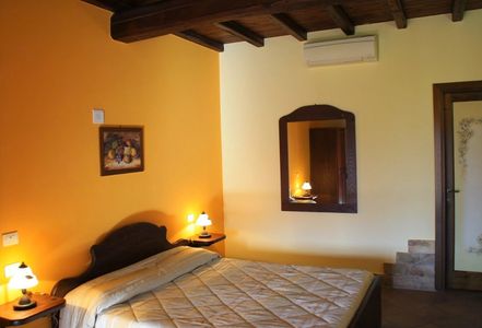 Casale Poggio Nebbia guest room