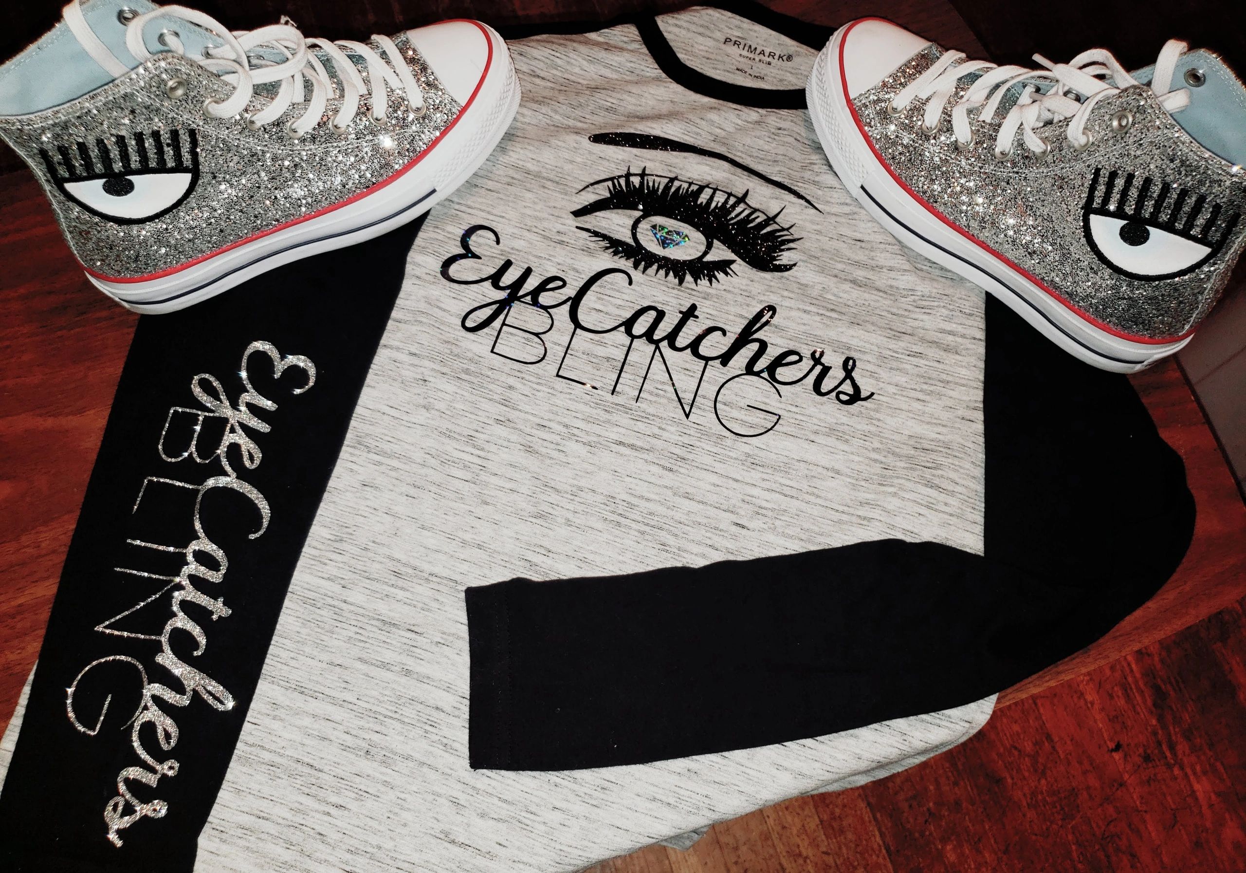 LET THE ITEMS YOU WEAR BE AN EYE CATHER.