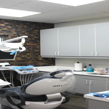 Shine Dental - clean office with advanced techonology for dental implant and other treatment