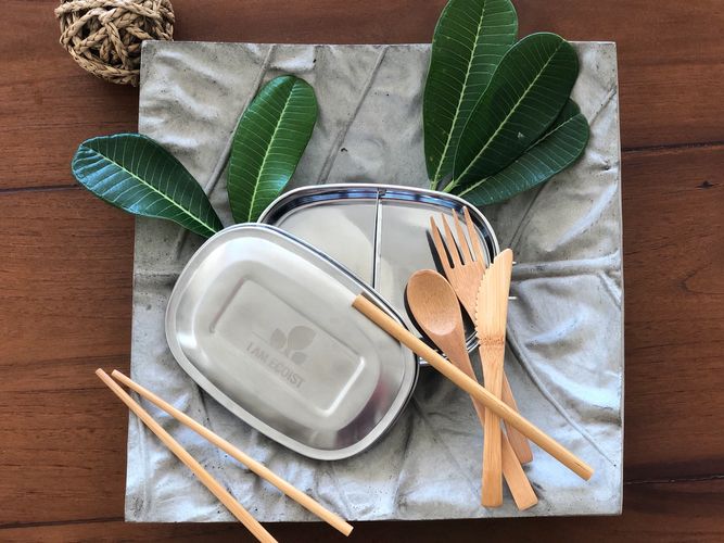 Stainless Steel lunch box with bamboo cutlery