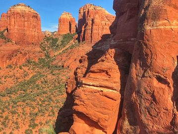 Enjoy the best half-day customized hikes in Red Rock Country with our Sedona Hiking Guides.