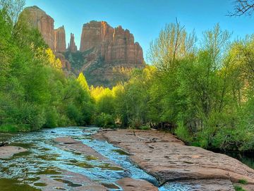 Enjoy the best classic hikes in Red Rock Country on our award-winning Sedona Hiking Tours.