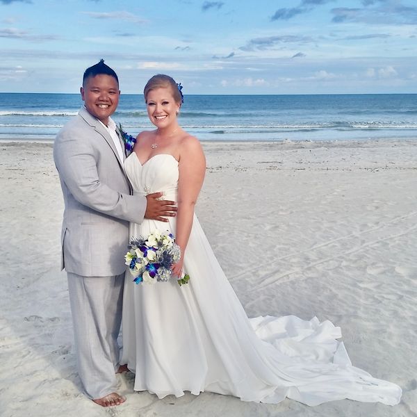 Topsail Island, NC
NC wedding officiant Rev. Angela Kelley
Beach Wedding