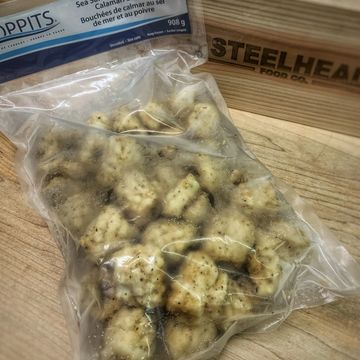 TOPPITS SEA SALT AND PEPPERCORN CALAMARI BITES