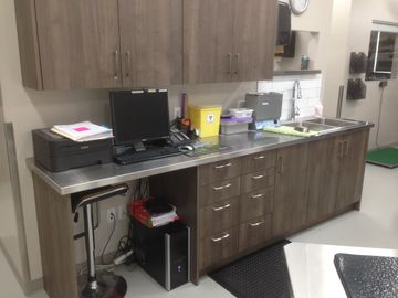 Custom Stainless Steel Countertops Animal Clinic Hospital Install Fabrication 