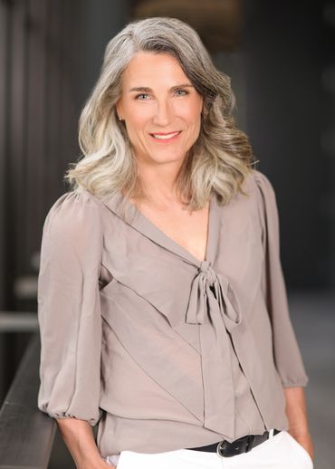 Business photos, branding photos, social media photo, photographer, design, best, ideas, headshots