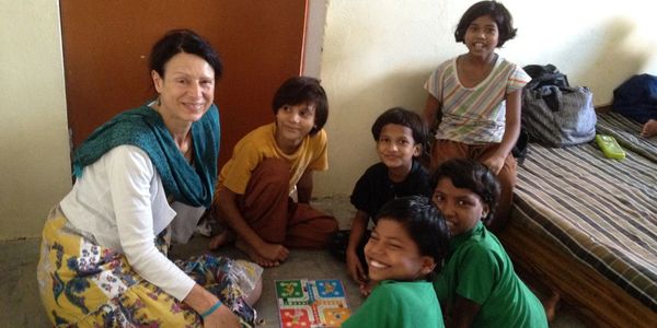 Claudia Thibault Max Julian Suisse
Kutumb Testimonials
Kutumb NGO Varanasi
community welfare
women