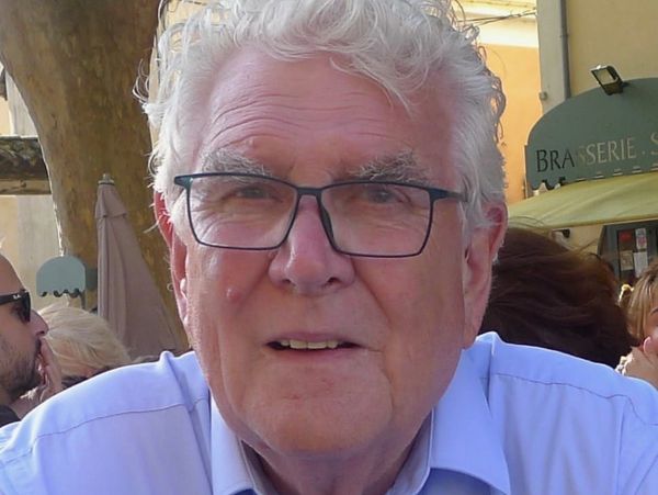 Patrick Barbara UK
Kutumb Testimonials
Kutumb Family NGO Varanasi
community welfare
child develop