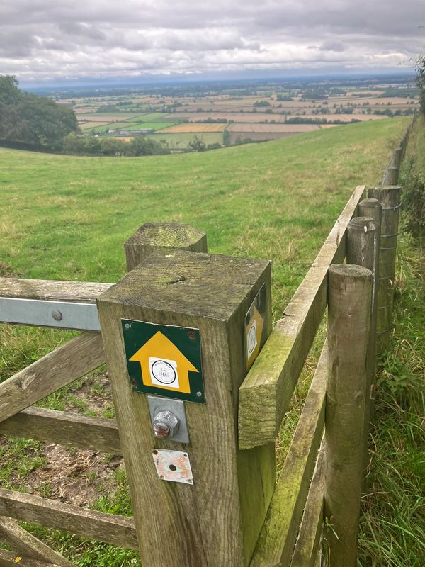 Path along Yorkshire Wolds Way