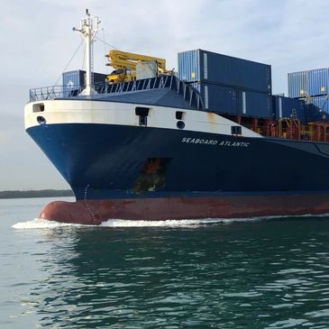 A ocean freight charter leaving port