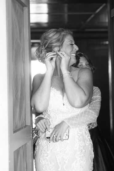 Bride getting ready USS City Of Milwaukee Manistee Mi Wedding Photographer LeGalley Photographer 
