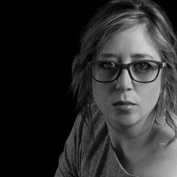 Headshot, LeGalley Photography, Julia LeGalley Headshot photographer traverse city Manistee