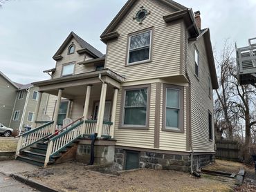 430 Cross St. - 6 bedrooms, 3 bathrroms, Living Room, Dining Room, and Off-Street parking