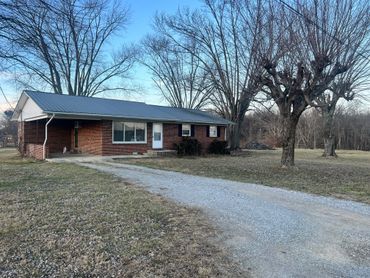 186 Dogwood Lane, Cookeville, TN. Blue Ribbon Properties.