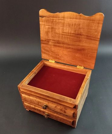 Handmade box, custom box, jewelry box, keepsake box
