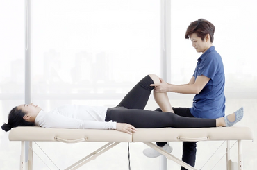 Sports Massage, physiotherapy, therapeutic stretching, ACL recovery, post-operation rehabilitation