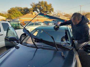 Windshield replacement, Dallas, Texas.