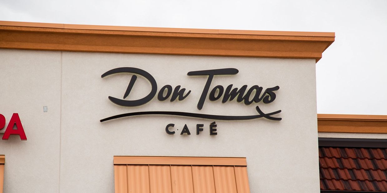 Don Tomas Cafe outlet with wooden work
